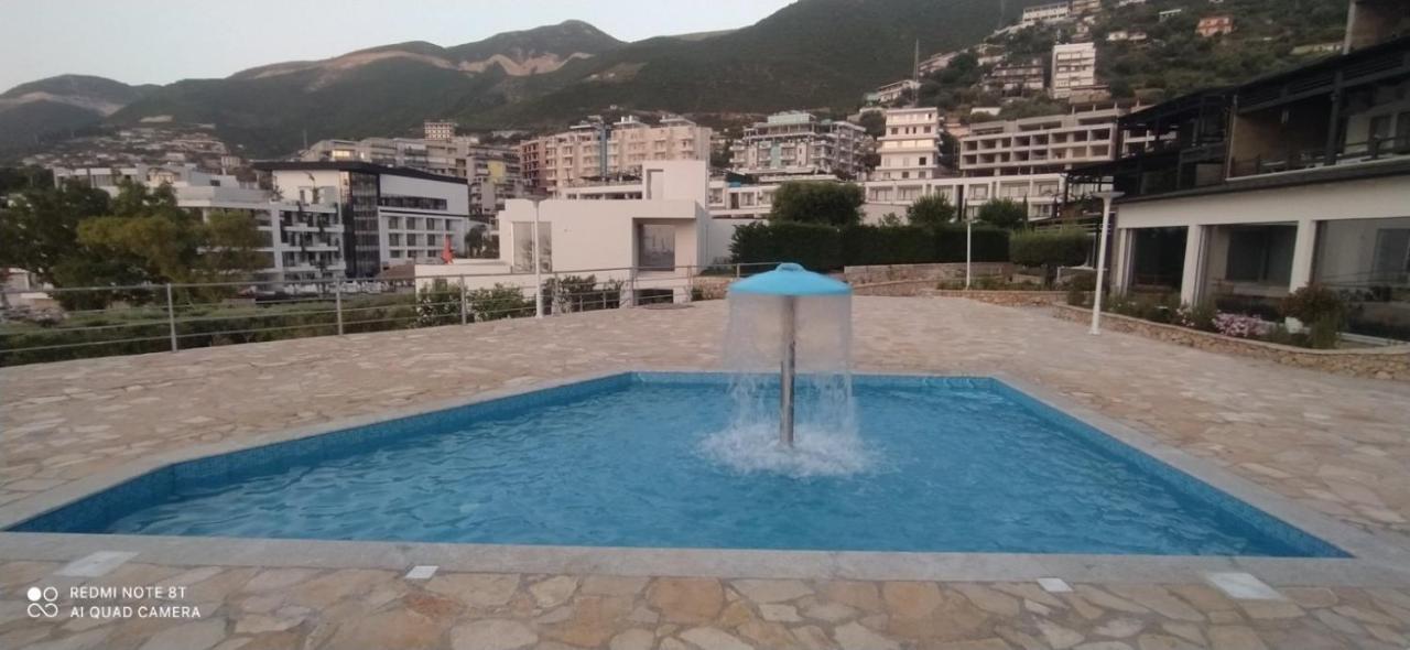 Matthews Beach House Vlorë エクステリア 写真