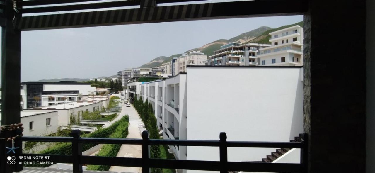 Matthews Beach House Vlorë エクステリア 写真