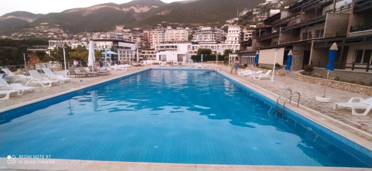 Matthews Beach House Vlorë エクステリア 写真