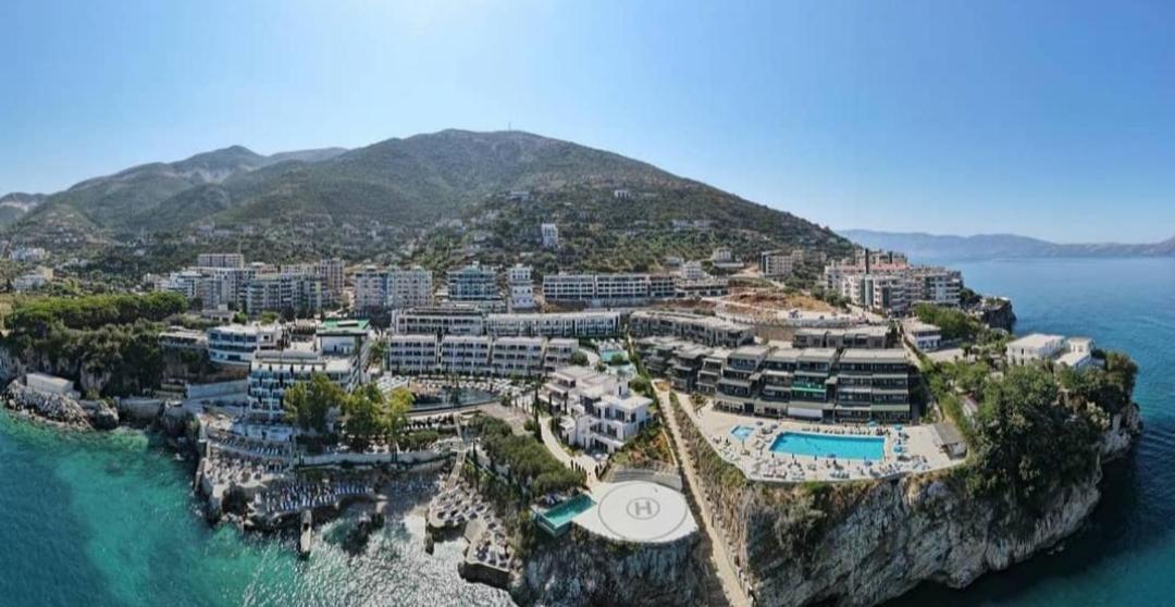 Matthews Beach House Vlorë エクステリア 写真