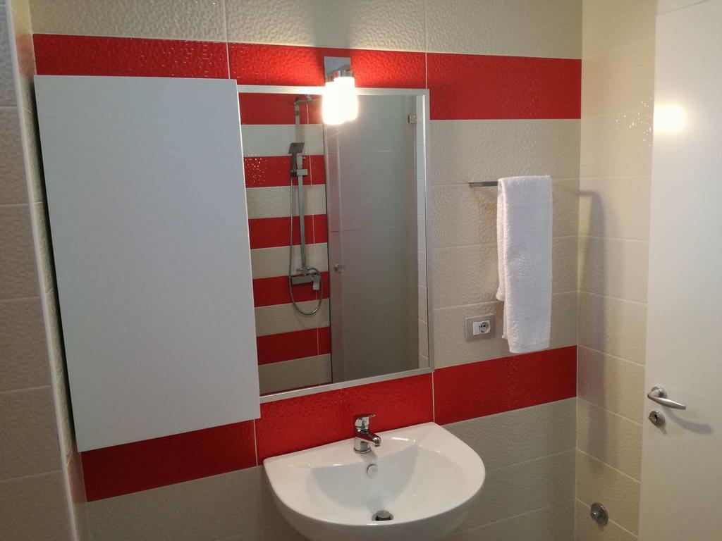 Matthews Beach House Vlorë エクステリア 写真
